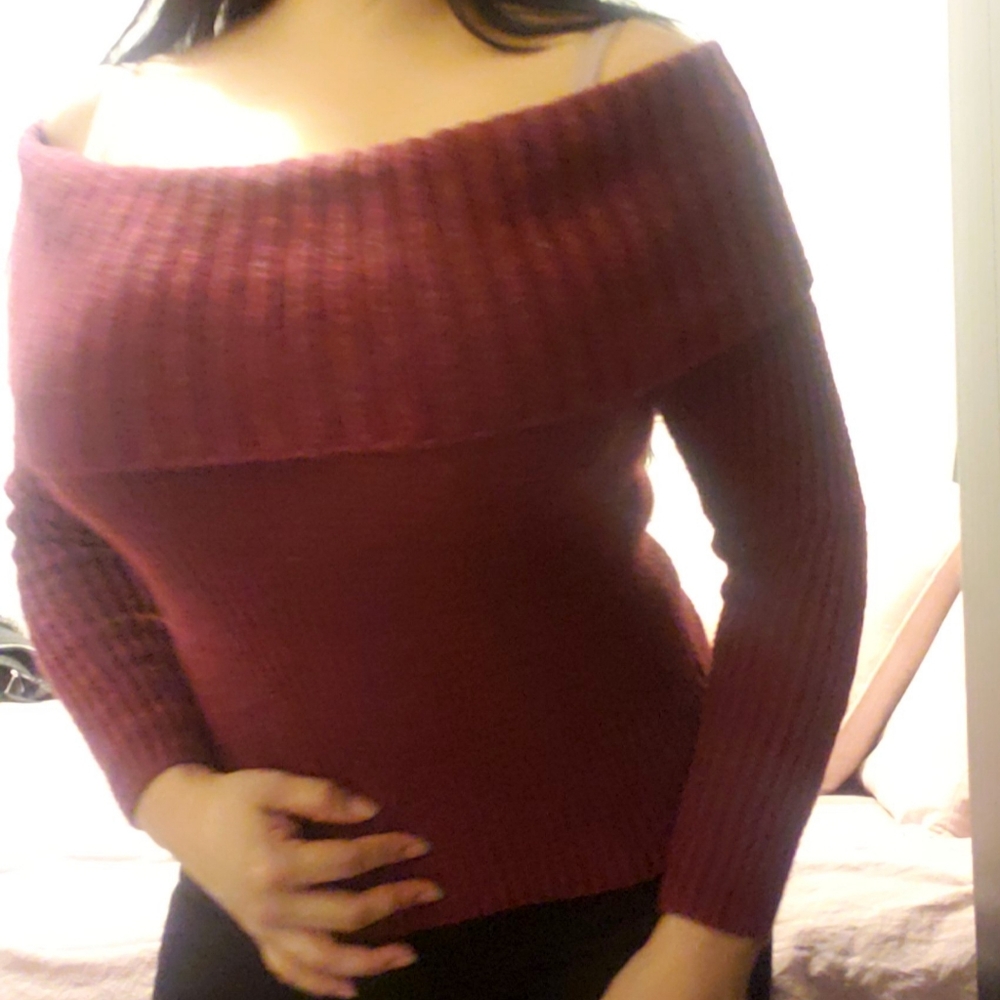 Hollister sweater blouse